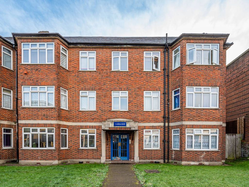 Court Road, Eltham, London SE9  