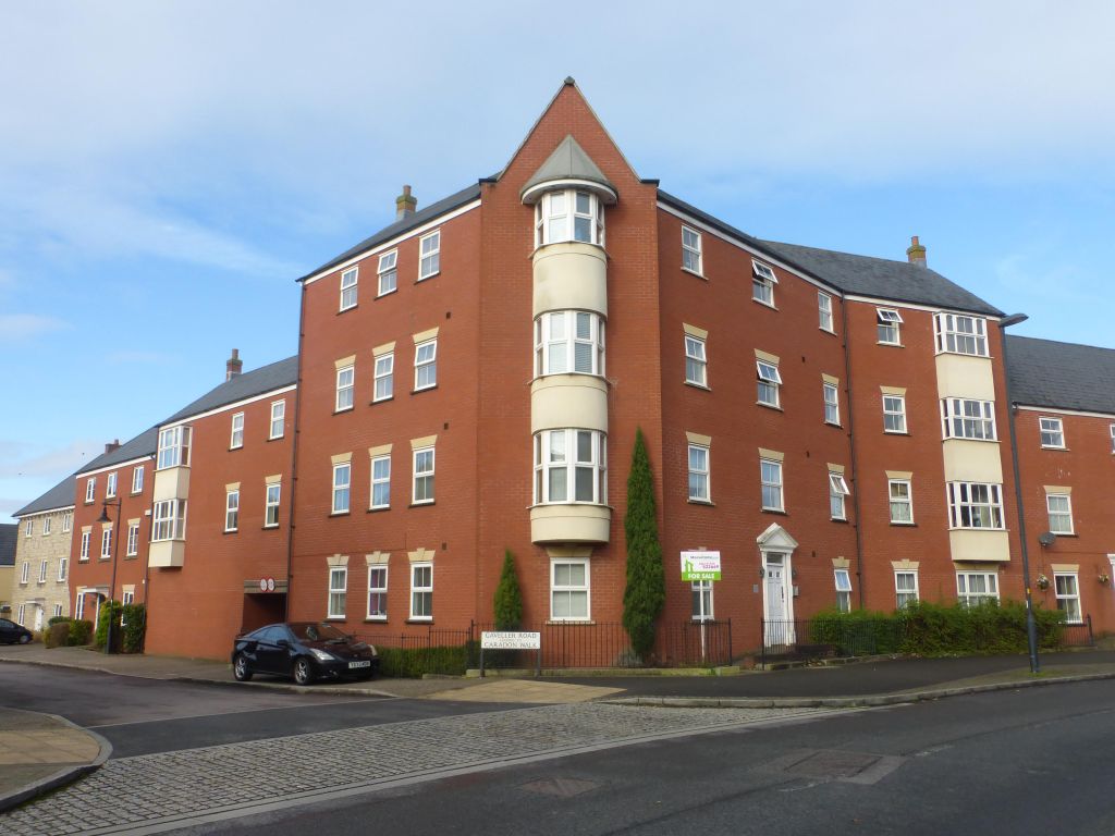 2 bed flat to rent in Redhouse Way, Swindon SN25 Zoopla