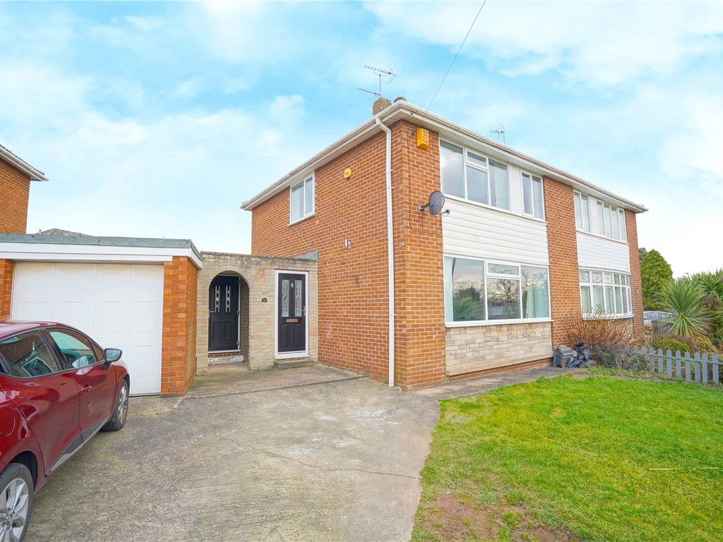 3 bed semidetached house for sale in Redrock Road, Rotherham, South