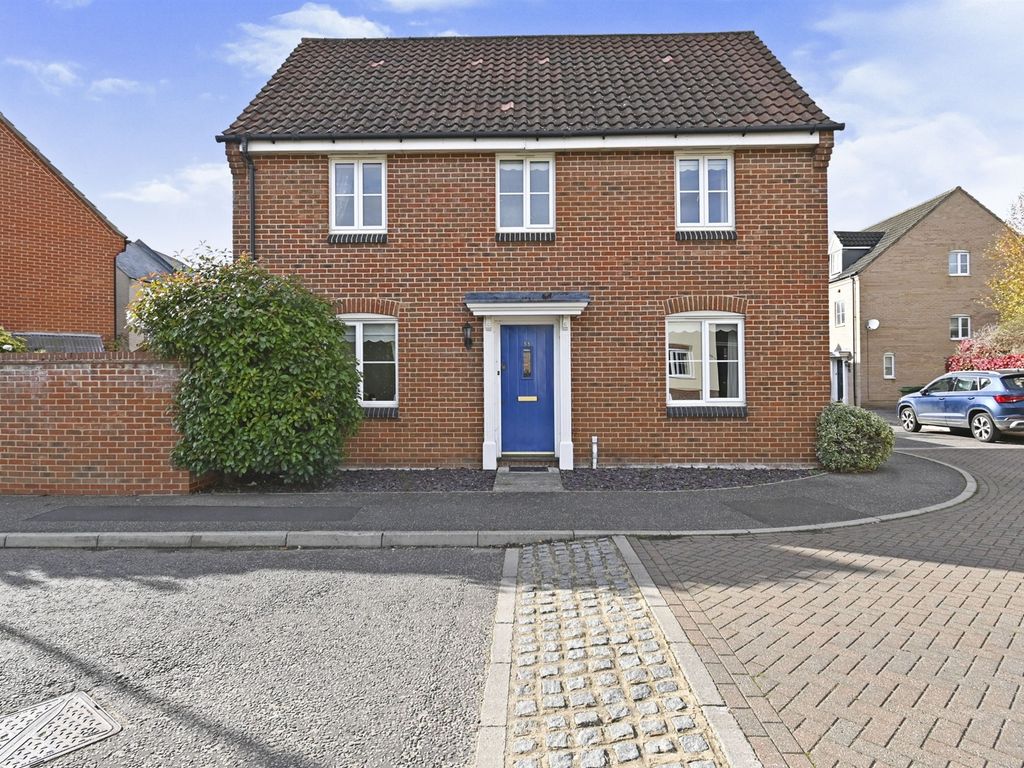 3 bed detached house for sale in Blackthorn Road, Wymondham NR18 Zoopla
