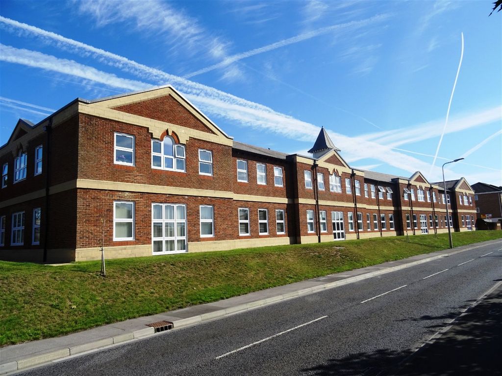 1 bed flat to rent in Clerewater Place, Thatcham RG19, £850 pcm Zoopla