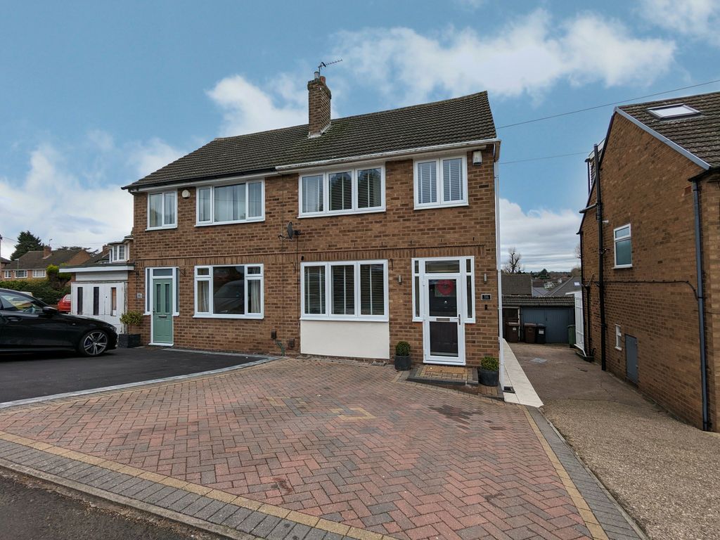 3 bed semidetached house for sale in Walford Drive, Solihull B92, £