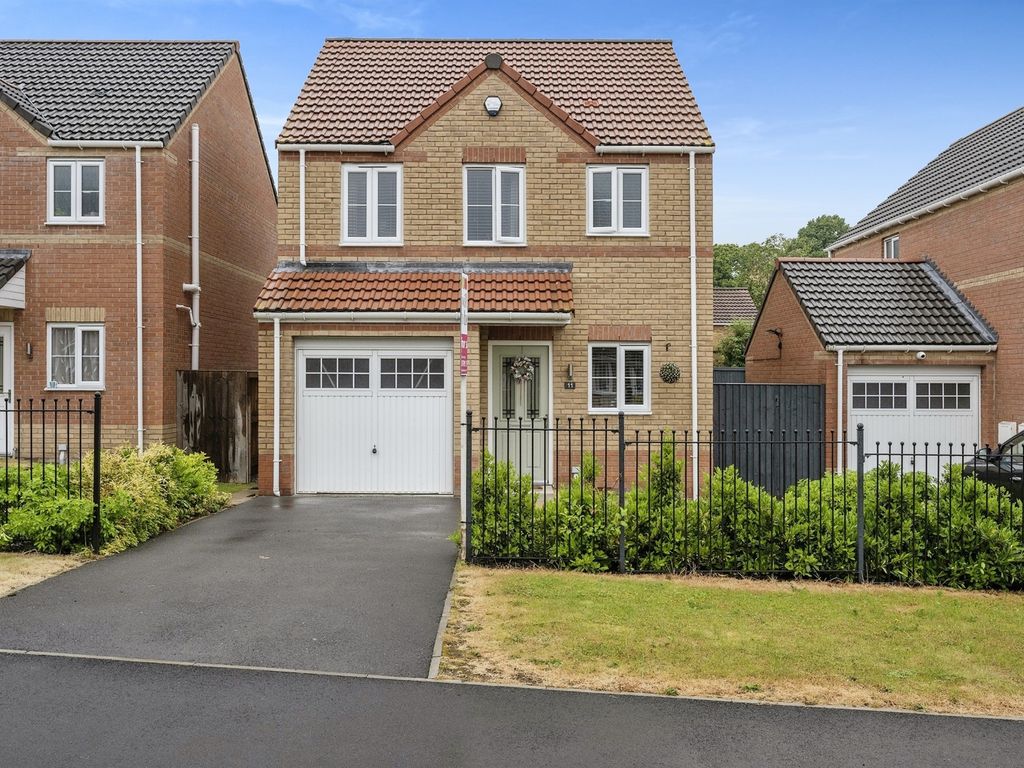 3 bed detached house for sale in Bella Avenue, Goldthorpe, Rotherham