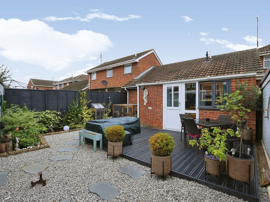 2 bed terraced bungalow for sale in Owl End Walk, Yaxley, Peterborough
