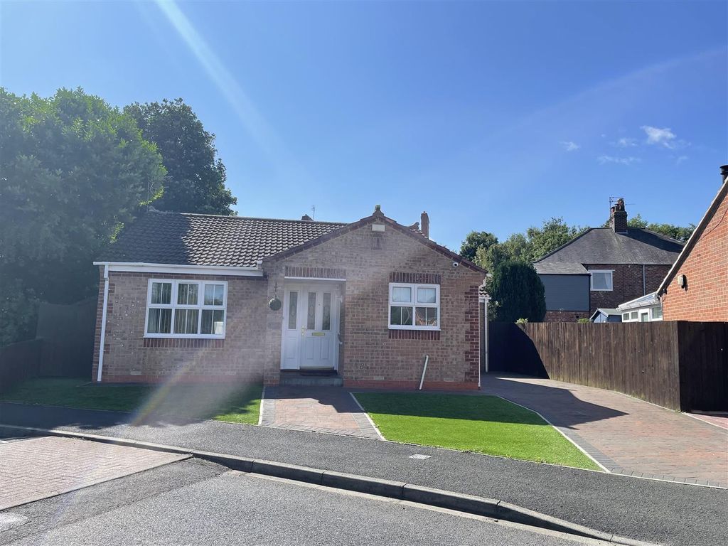 2 bed detached bungalow for sale in Thornton Lea, Pelton, Chester Le