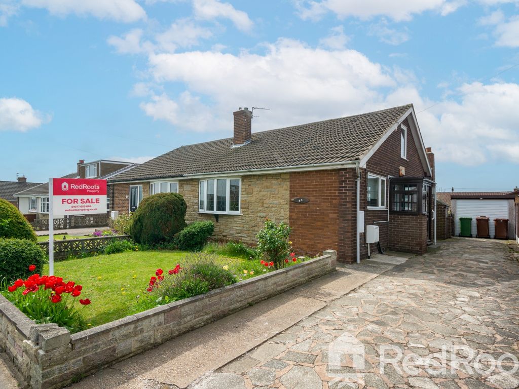 2 bed semidetached bungalow for sale in Valley View, South Elmsall