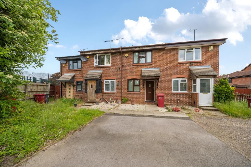 2 bed terraced house for sale in Slough, Berkshire SL2, £350,000 Zoopla