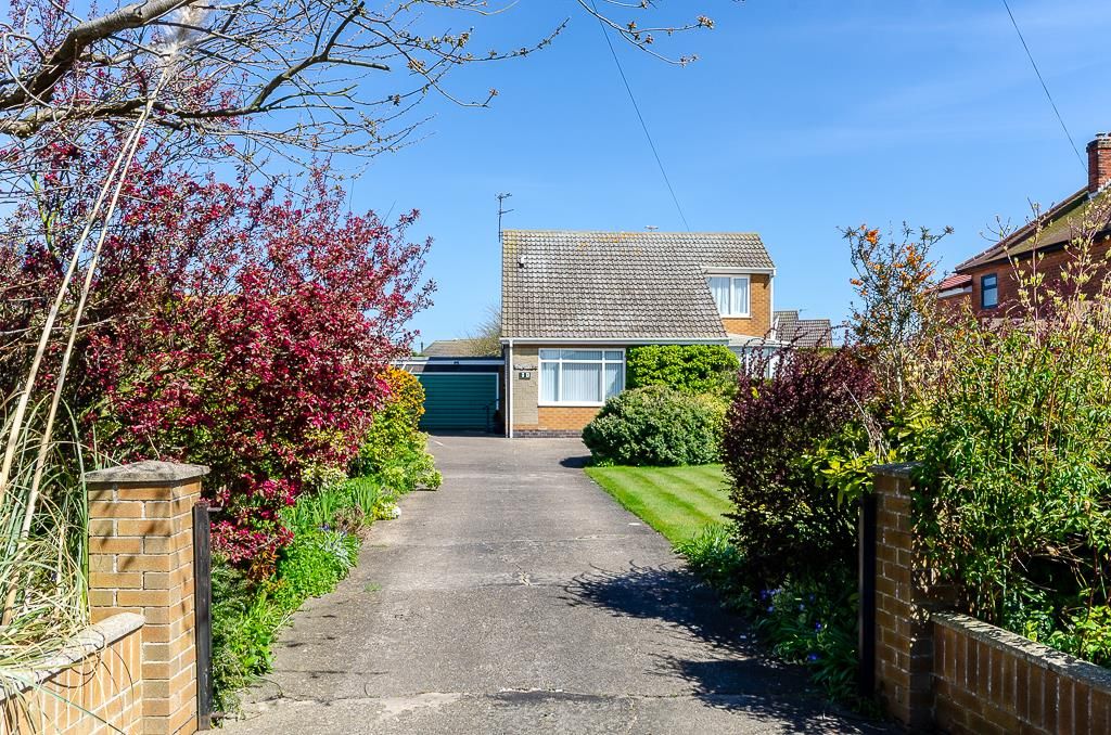 3 bed detached bungalow for sale in Holmpton Road, Withernsea HU19 Zoopla