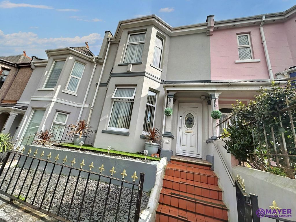 4 bed terraced house for sale in Ford Hill, Plymouth PL2, £275,000 Zoopla