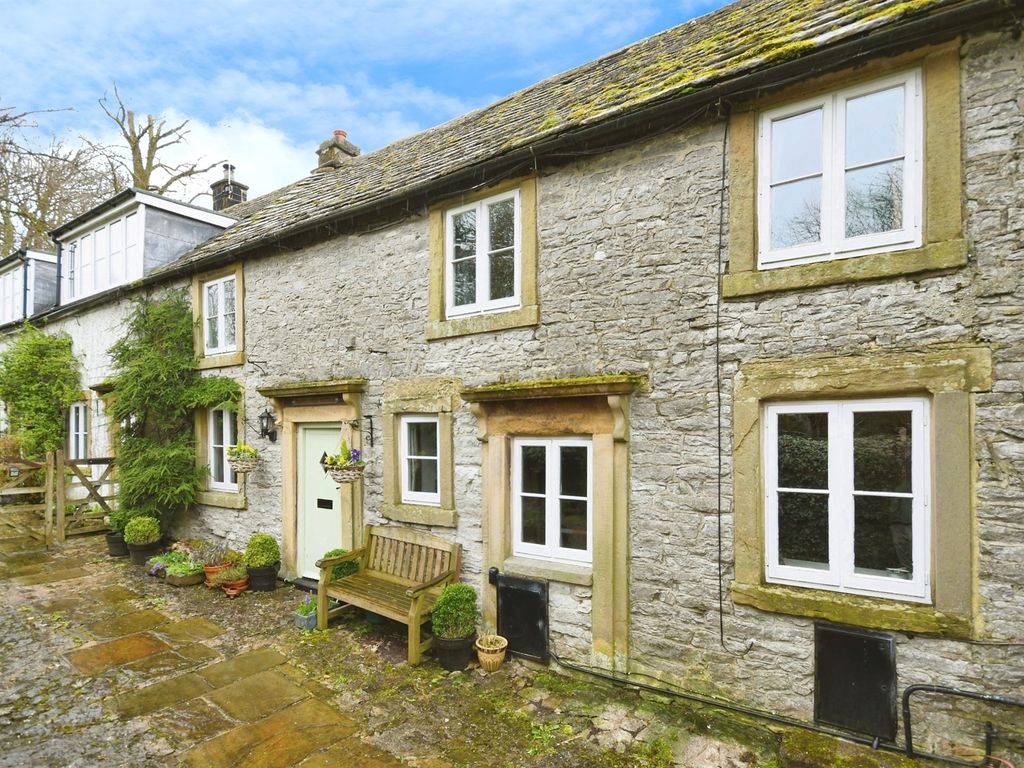 3 bed terraced house for sale in Litton Village, Litton, Buxton SK17, £