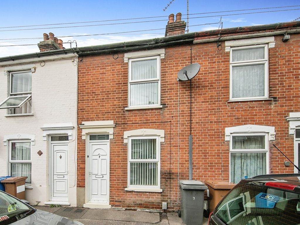 3 bed terraced house for sale in Kingston Road, Ipswich IP1, £160,000