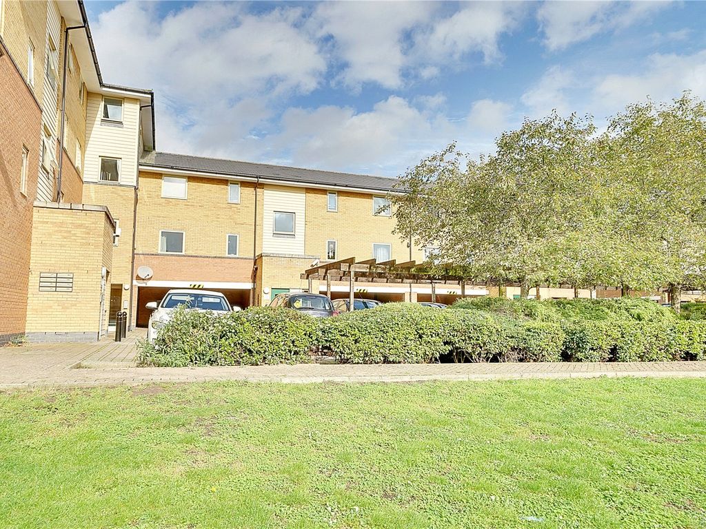 2 bed flat for sale in Orton Grove, Enfield EN1, £275,000 Zoopla