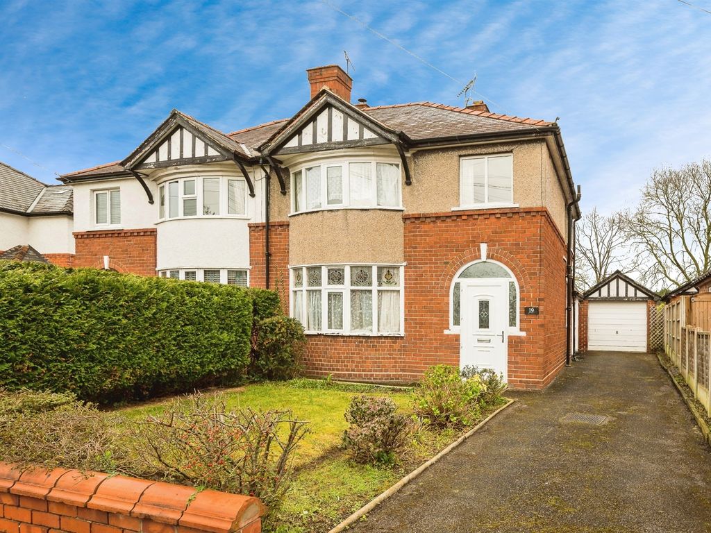 3 bed semidetached house for sale in Lache Park Avenue, Chester CH4, £