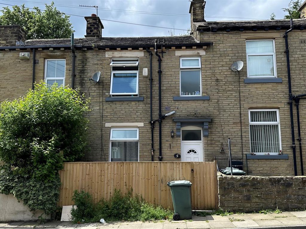 2 bed terraced house for sale in Quarry Place, Undercliffe, Bradford BD2, £90,000 Zoopla