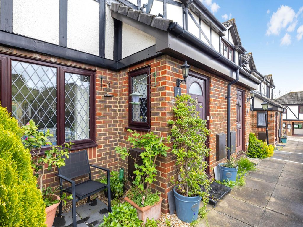 2 bed terraced house for sale in Fromow Gardens, Windlesham GU20, £