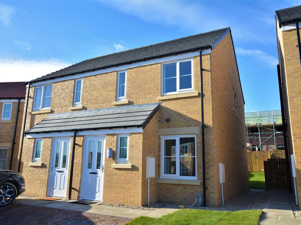 2 bed semidetached house for sale in Elm View, Castleford WF10 Zoopla