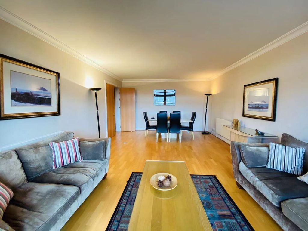 Cormorant Lodge, Flat 11, Cormorant Lodge, 10 Thomas More Street, London E1W  