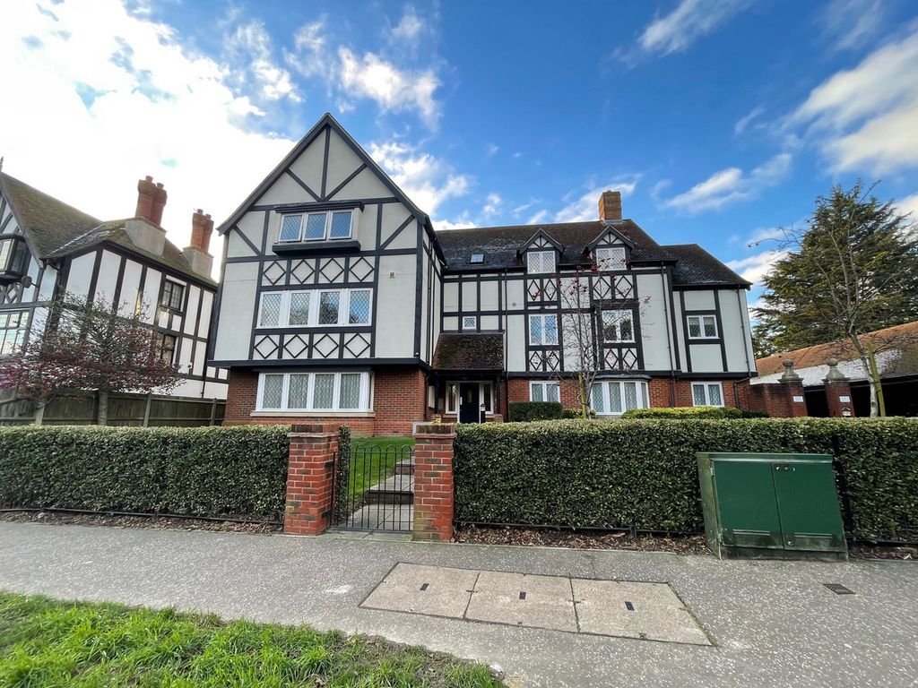 2 bed flat for sale in Offington Lane, Worthing BN14, £275,000 Zoopla