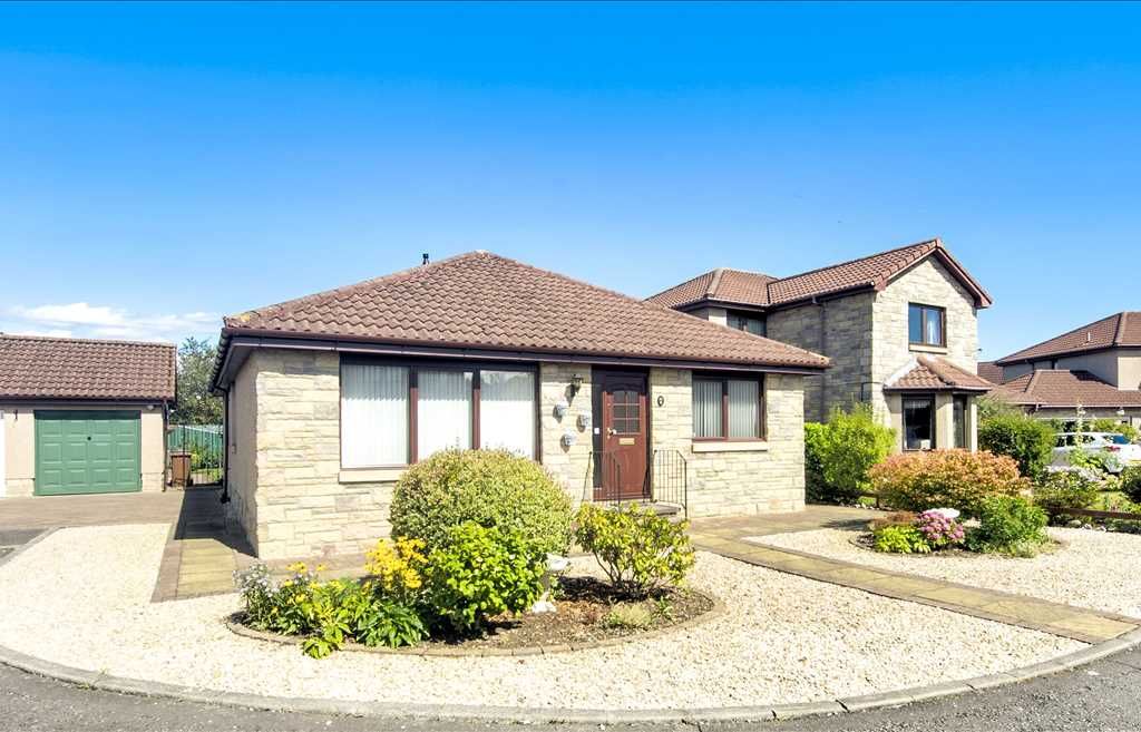 4 bed detached bungalow for sale in Normandy Place, Rosyth, Dunfermline