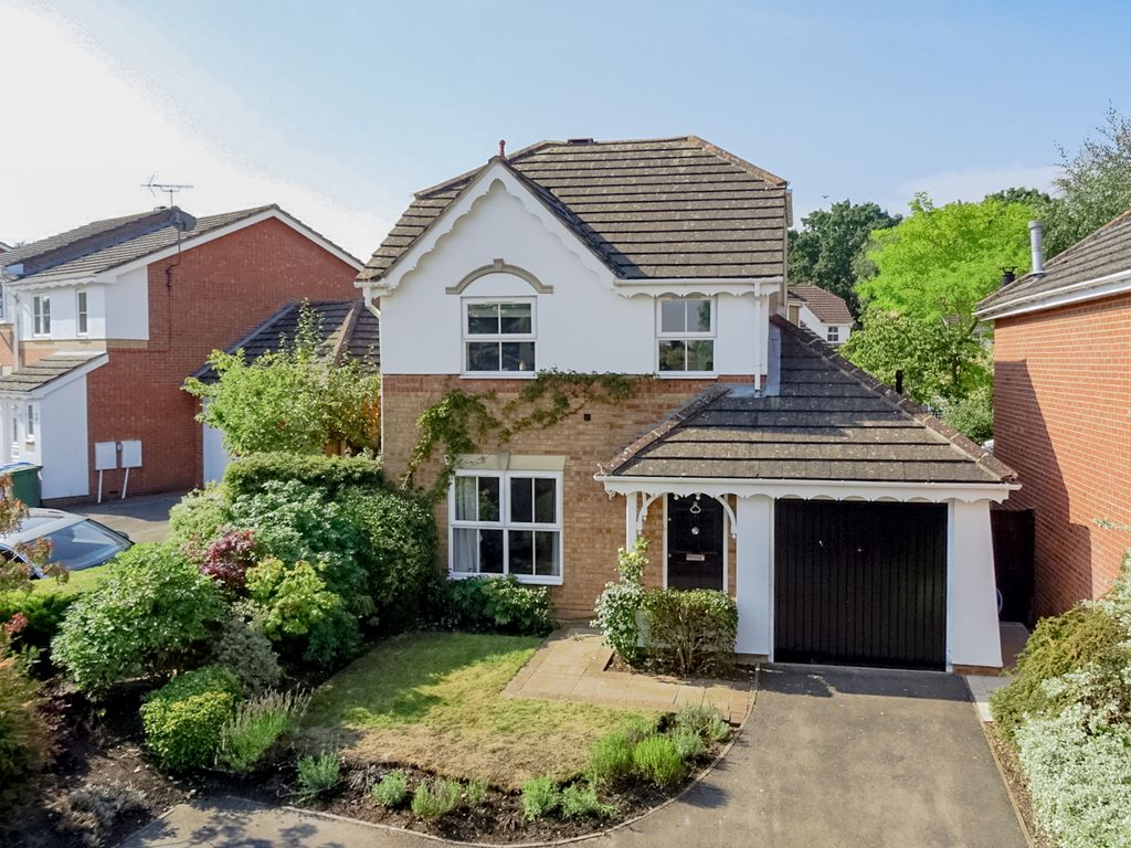 Mareshall Avenue, Warfield, Bracknell RG42  