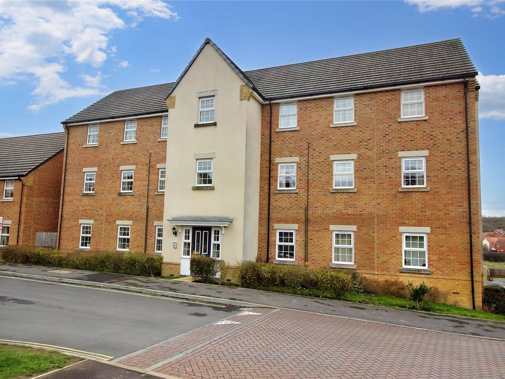 2 bed flat to rent in Oatway Road, Tidworth, Wiltshire SP9, £950 pcm Zoopla