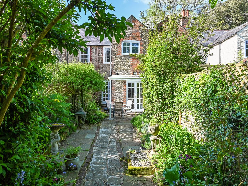 2 bed terraced house for sale in Franklin Place, Chichester PO19, £