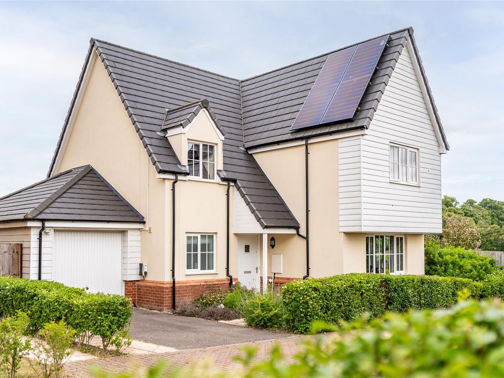 4 bed detached house for sale in Haynes Road, Clavering, Saffron Walden