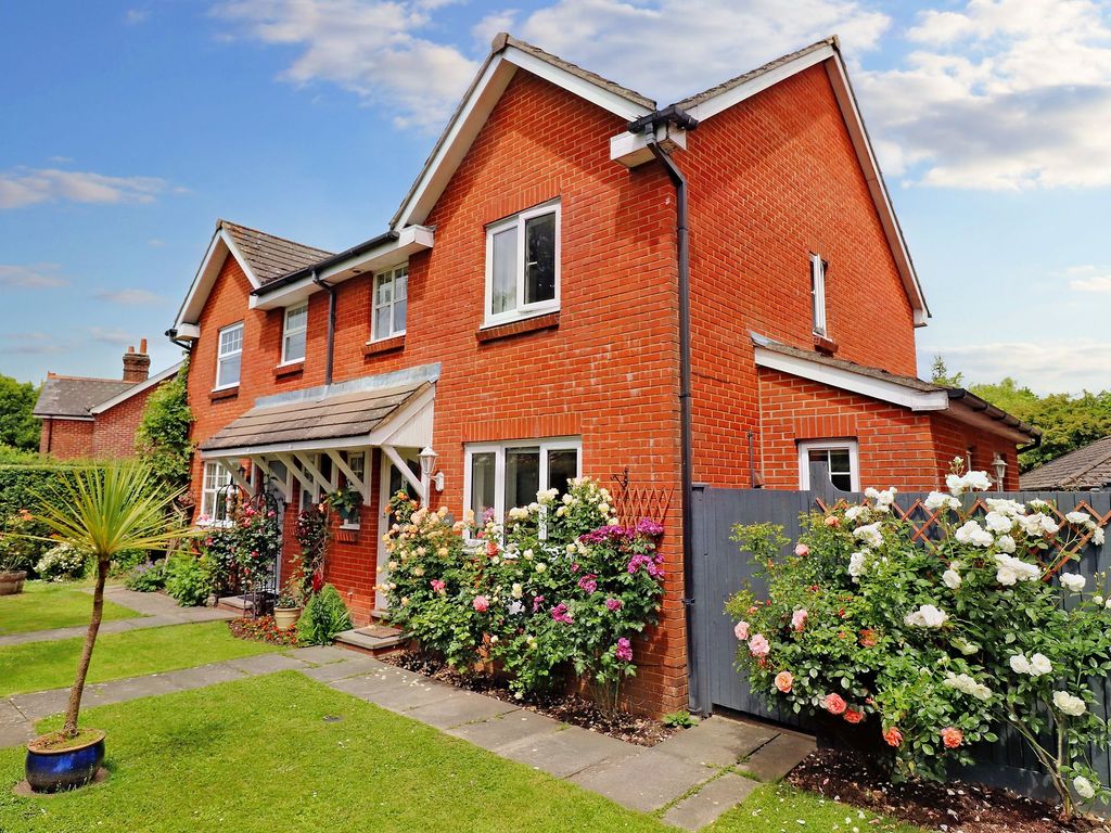 3 bed semidetached house for sale in Upham Street, Lower Upham SO32, £