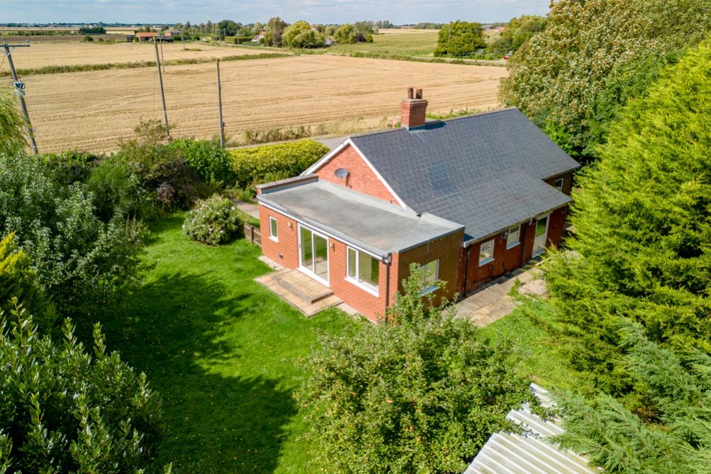 3 bed detached bungalow for sale in Fen Road, Frampton West, Boston