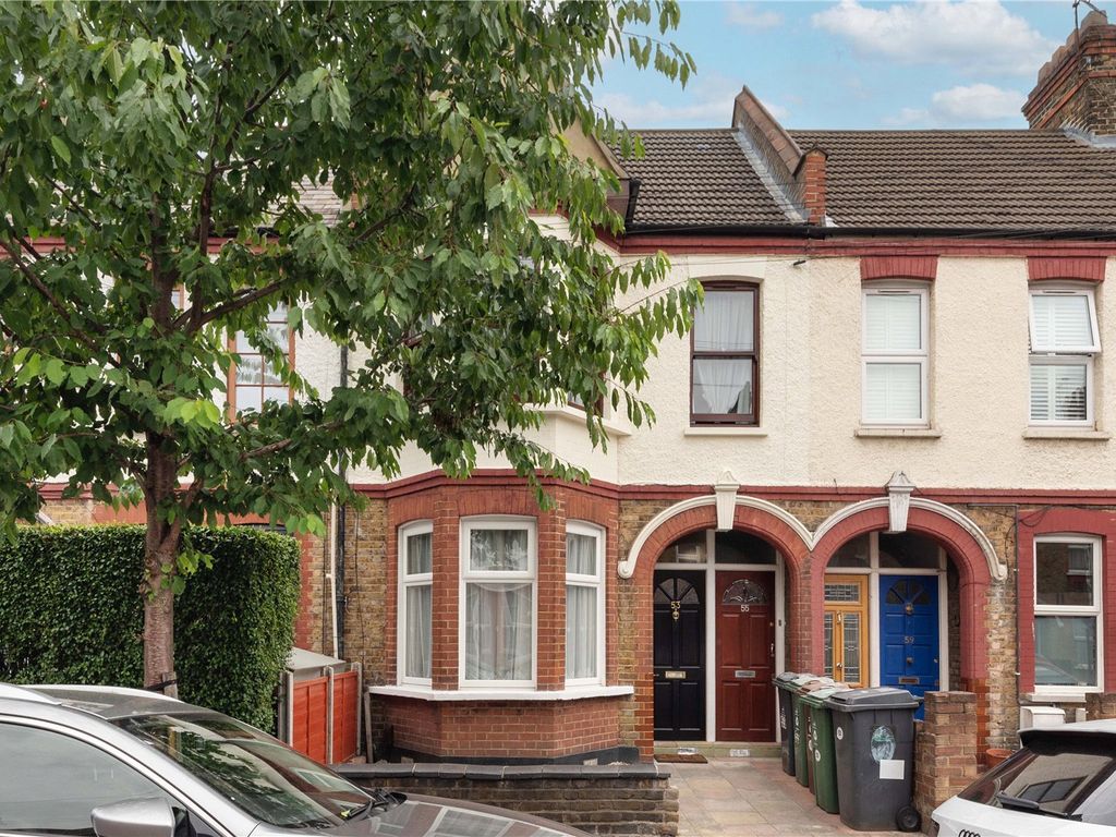 2 bed flat to rent in Bloxhall Road, Leyton, London E10 Zoopla
