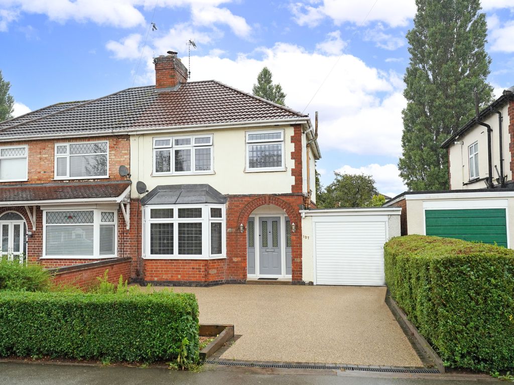 3 bed semidetached house for sale in Aylestone Lane, Wigston