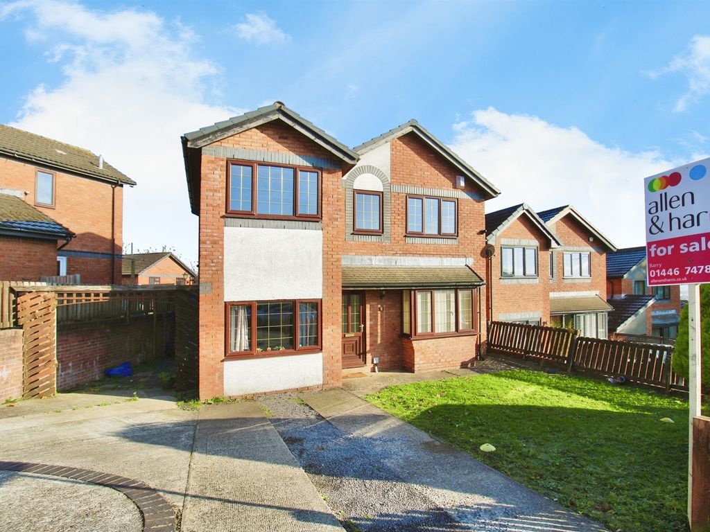 3 bed detached house for sale in Cook Road, Barry CF62, £300,000 Zoopla
