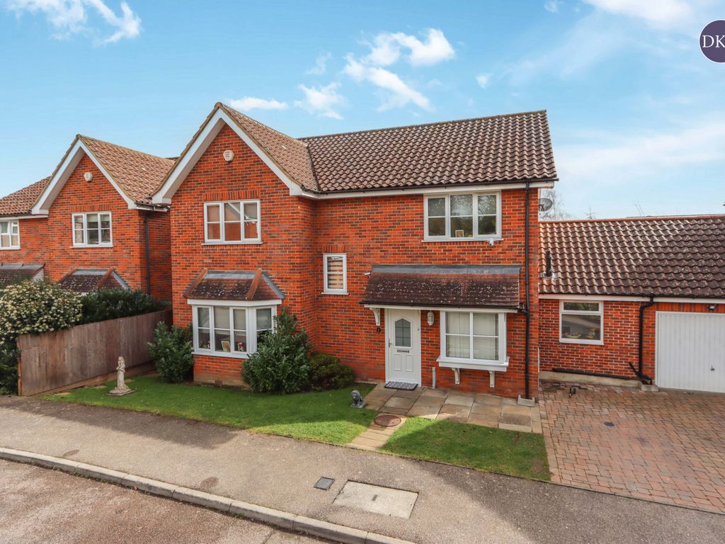 4 bed detached house for sale in The Osiers, Croxley Green