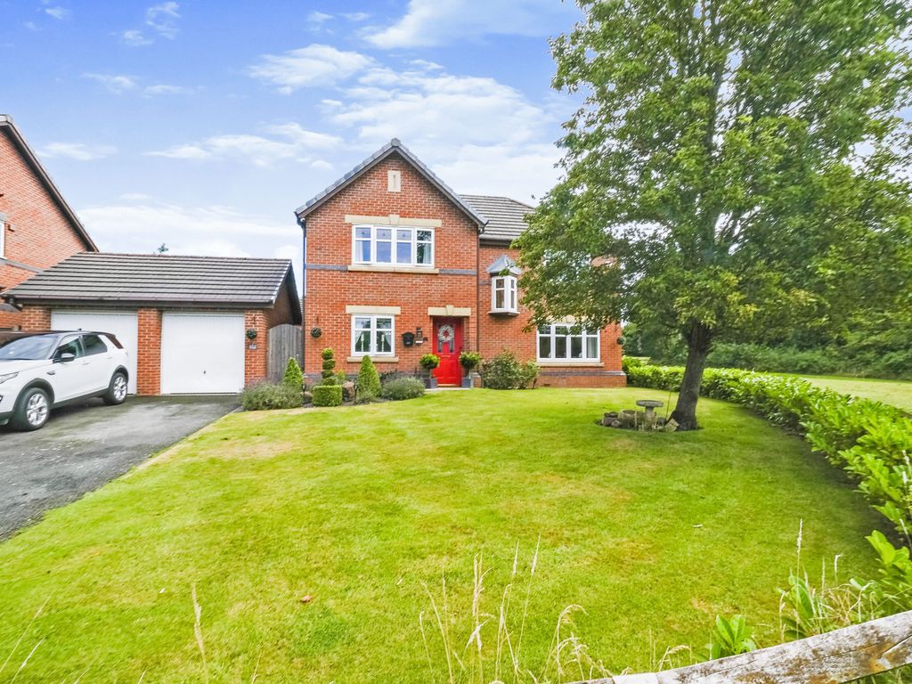4 bed detached house for sale in Kennington Park, Widnes WA8 Zoopla