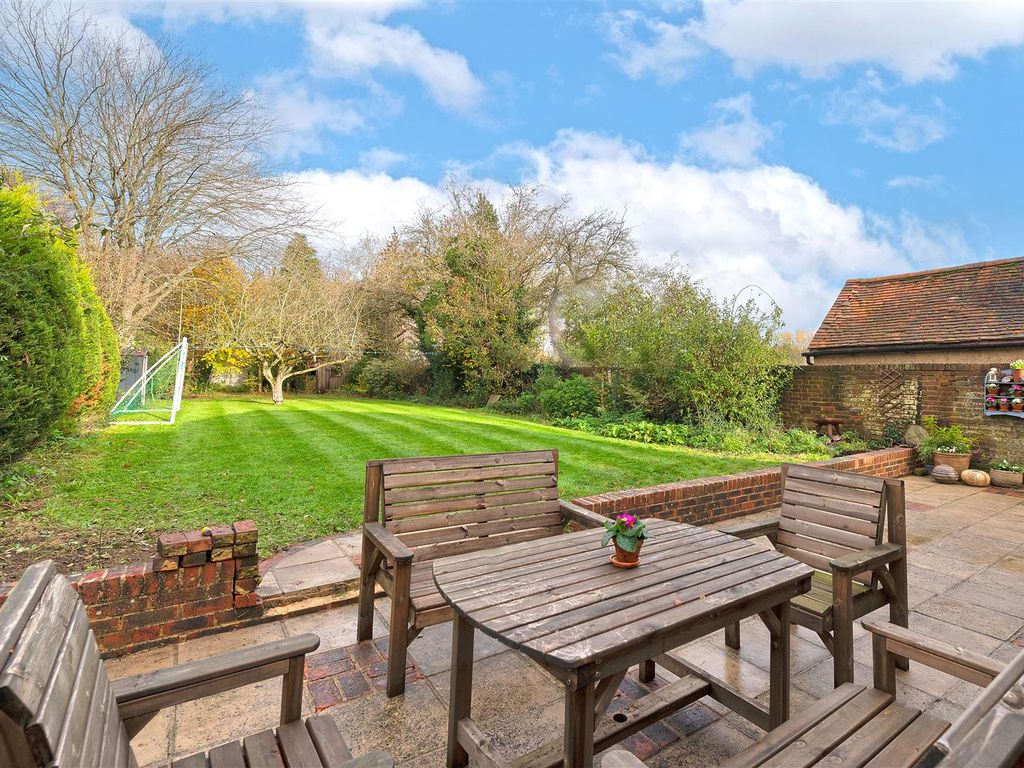 4 bed detached house for sale in Smithers Lane, East Peckham, Tonbridge