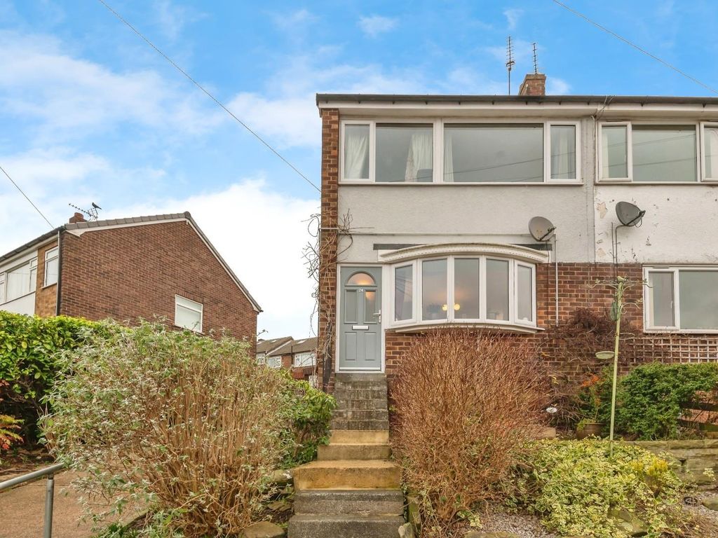 3 bed end terrace house for sale in Somerdale Grove, Bramley, Leeds