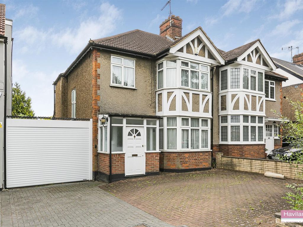 3 bed semidetached house for sale in Winchmore Hill Road, Winchmore
