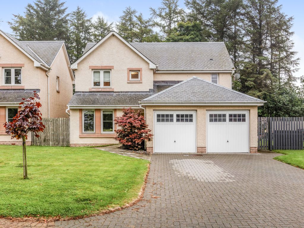 4 bed detached house for sale in King Malcolm Drive, Kingseat