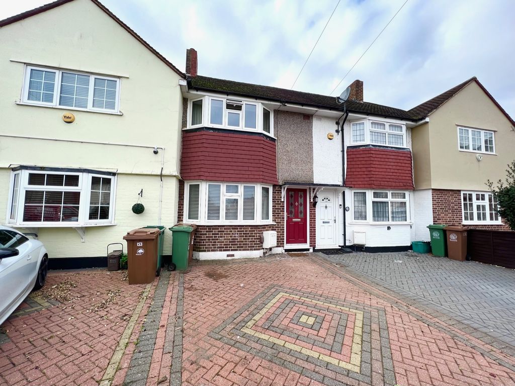 3 bed terraced house for sale in Arlington Drive, Carshalton SM5 Zoopla
