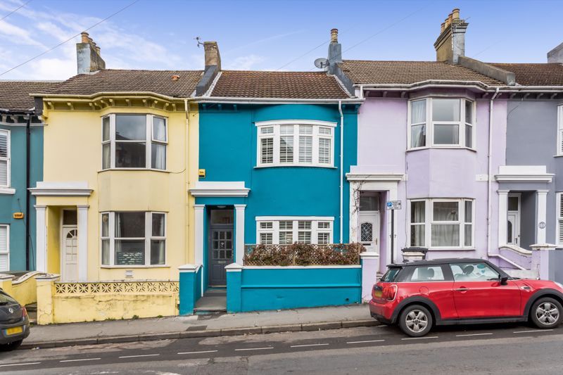 3 bed terraced house for sale in Queens Park Road, Hanover, Brighton