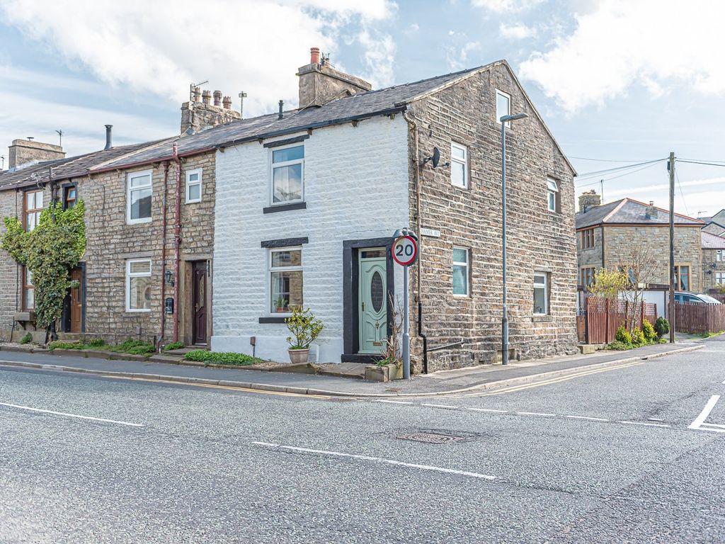2 bed end terrace house for sale in Burnley Road, Loveclough