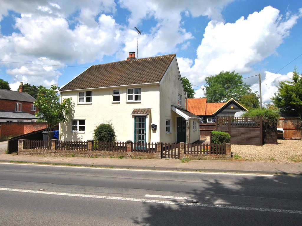 3 bed cottage for sale in Wickham Street, Newmarket CB8, £325,000 Zoopla