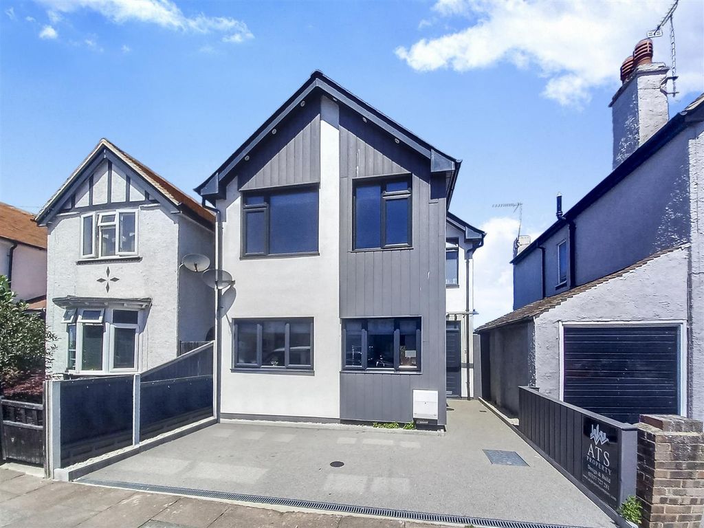4 bed detached house for sale in The Broadway, Herne Bay CT6 Zoopla