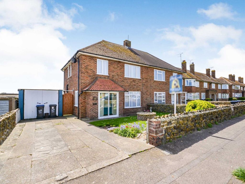 3 bed semidetached house for sale in Kingston Avenue, Margate, Kent