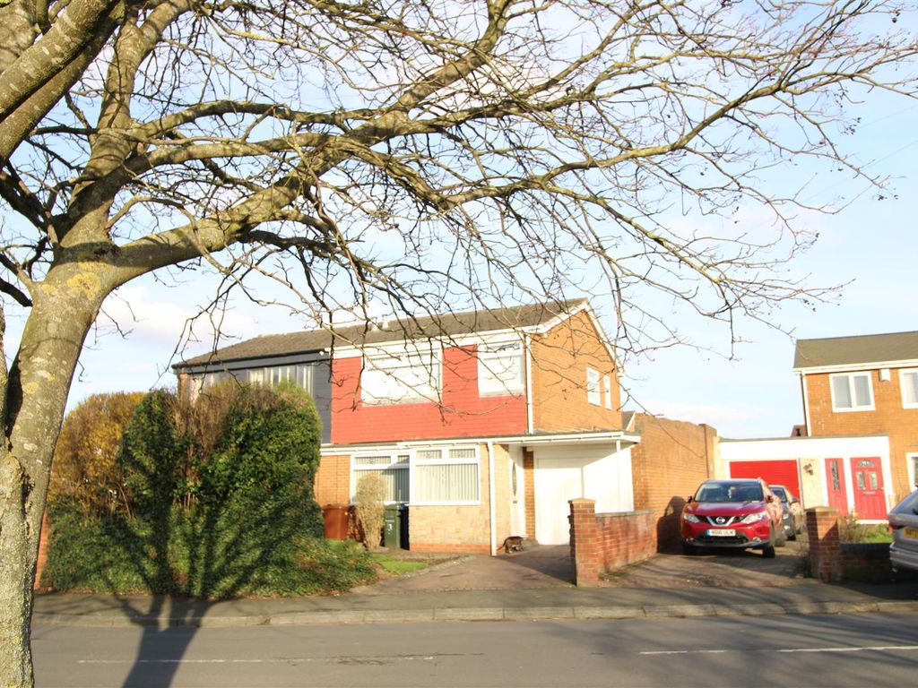 3 bed semidetached house for sale in Moorway Drive, South West Denton