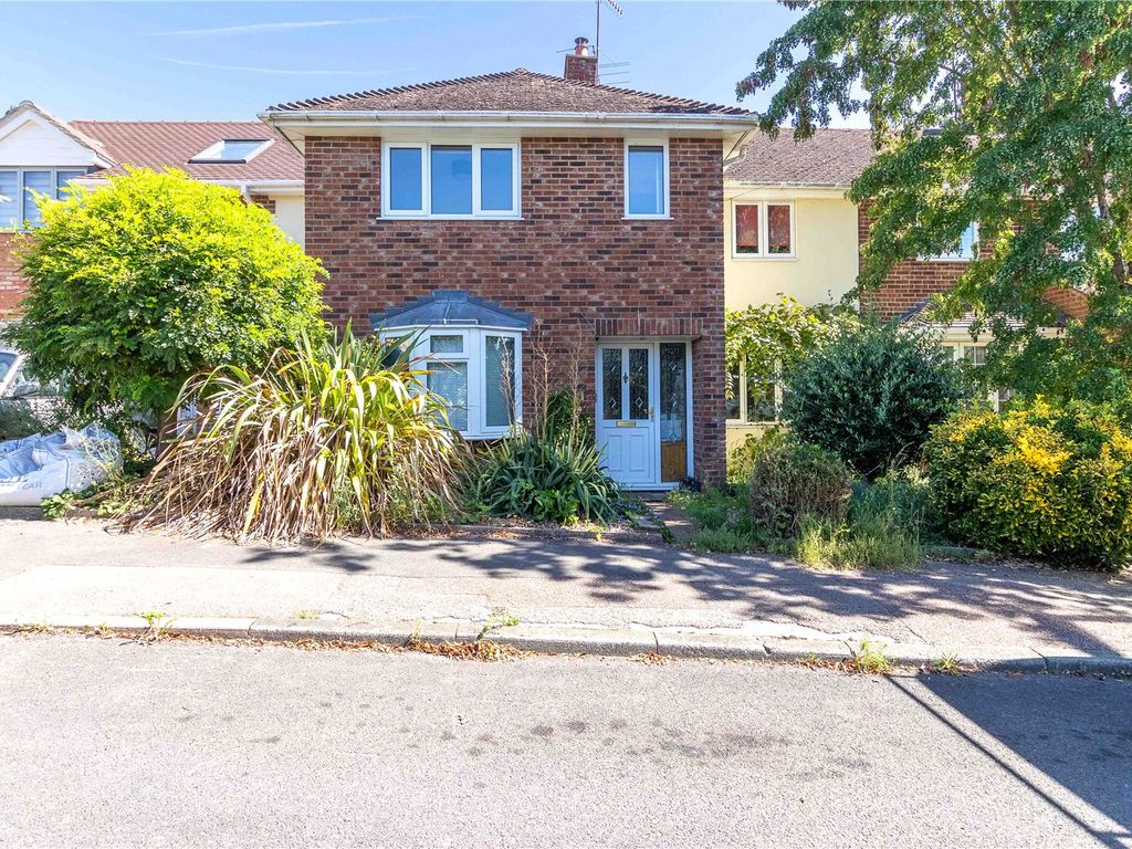 4 bed terraced house for sale in Huntsmill Road, Chaulden Vale, Hemel