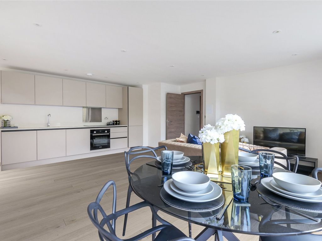 New home, 2 bed flat for sale in Phoenix House, West Byfleet KT14 Zoopla