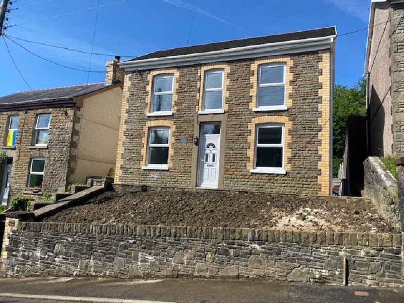 3 bed detached house for sale in Penywern Road, Ystalyfera, Swansea