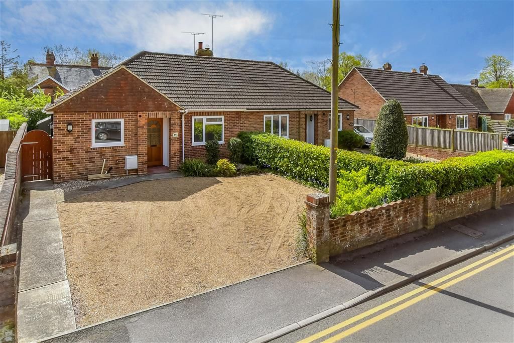 3 bed semidetached bungalow for sale in Golden Square, Tenterden, Kent