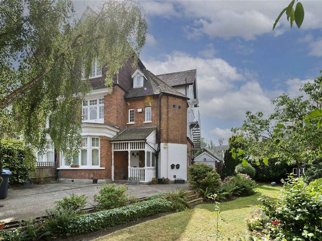 Heathfield Park, Willesden, London NW2